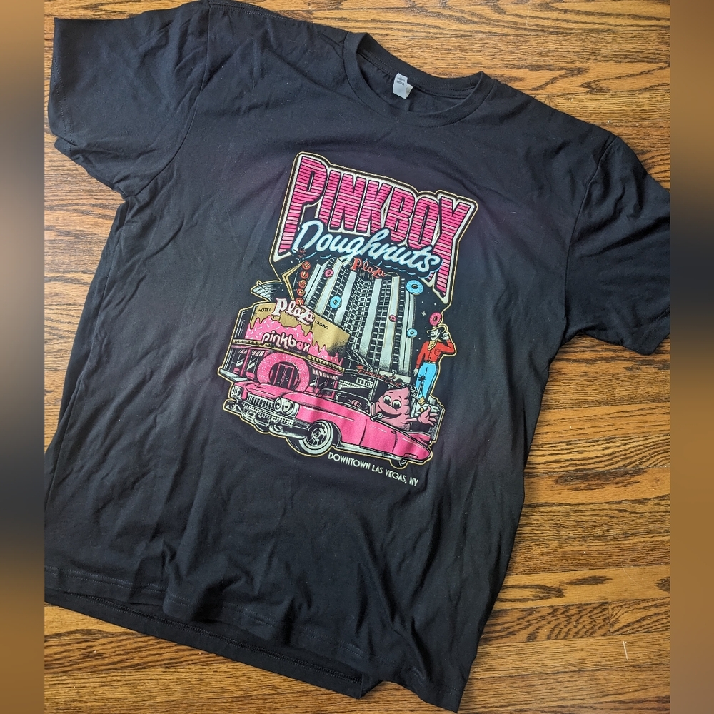 Pink Box Donuts las Vegas T-shirt